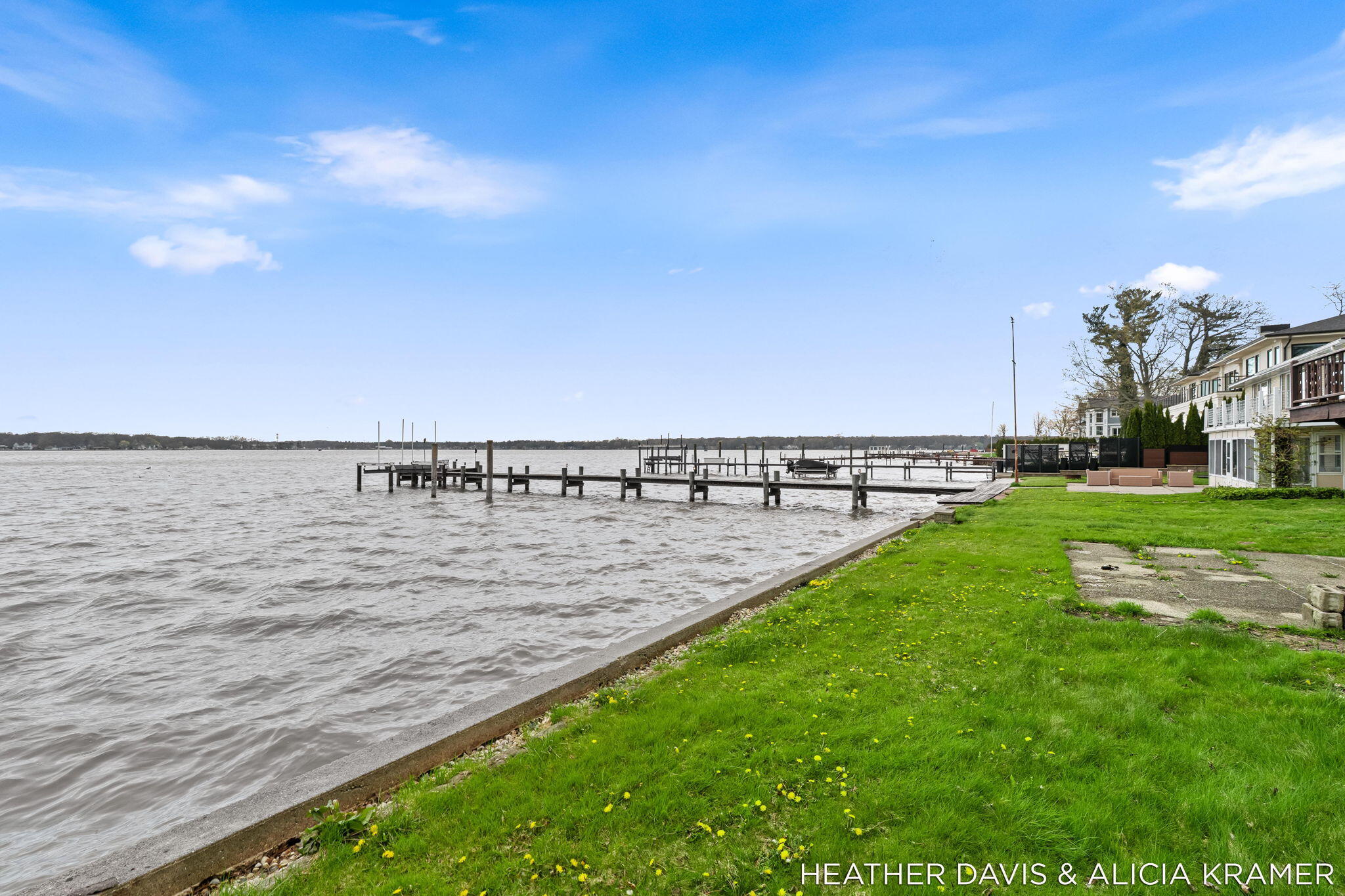 Holland, Michigan, 49423, United States, 5 Bedrooms Bedrooms, ,3 BathroomsBathrooms,Residential,Active,2041773