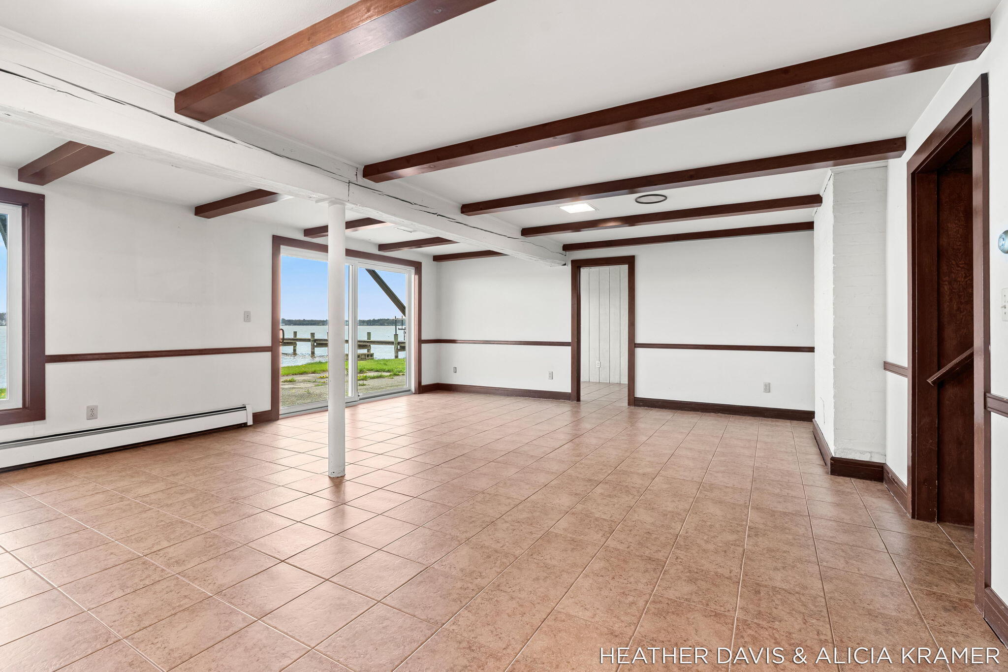 Holland, Michigan, 49423, United States, 5 Bedrooms Bedrooms, ,3 BathroomsBathrooms,Residential,Active,2041773