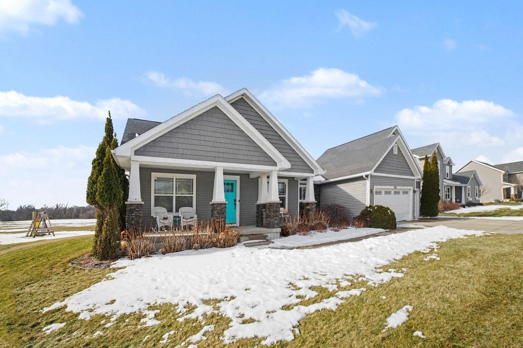 Photo of 2352 Sandstone Drive, Mount Pleasant, MI 48858 (MLS # 26005785)