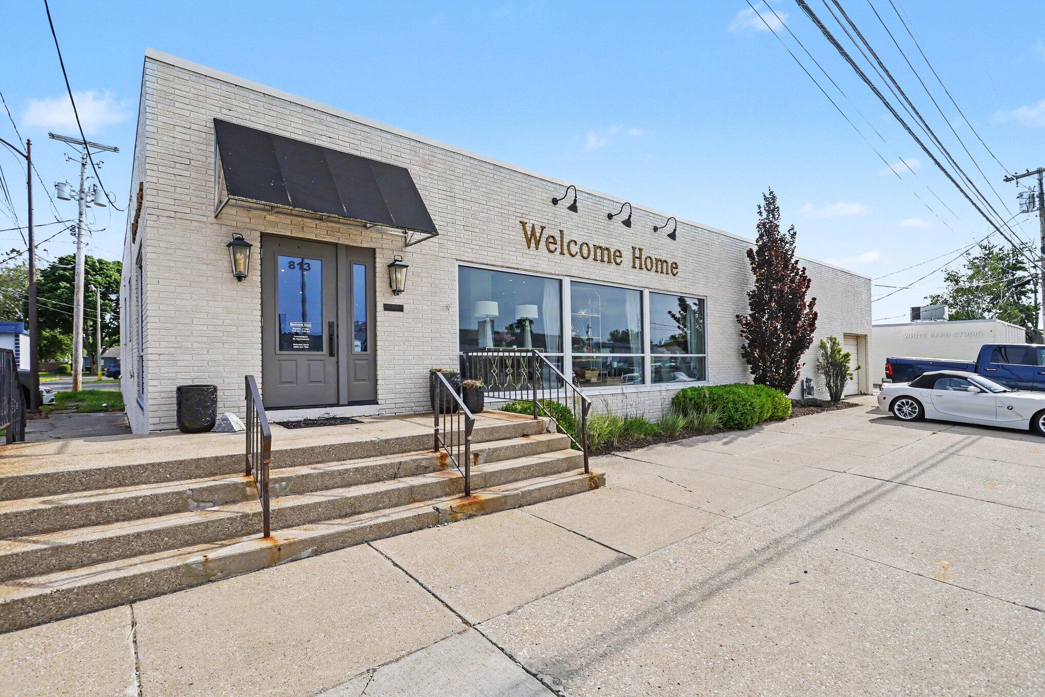 Photo 1 of 25 — 813 Highland Avenue, St. Joseph, MI 49085