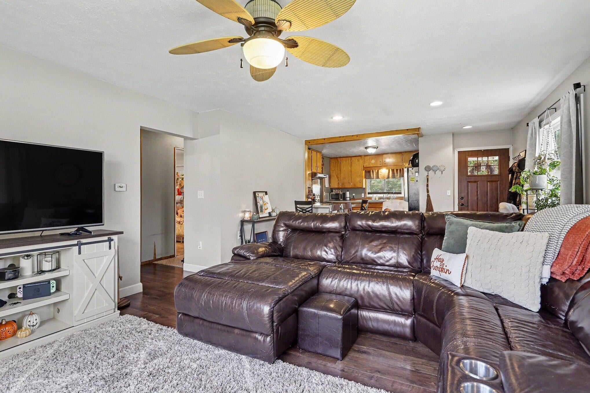 Listing 13