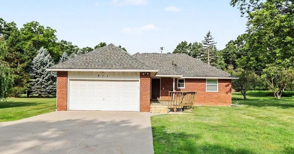 511 N WAGNER RD, ANN ARBOR, MI 48103 - Image a481dbeb4a5bb2fe43dc3f05fbb1d4b7/3134439186