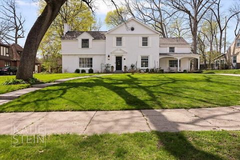 Photo of 833 Gladstone Drive SE, East Grand Rapids, MI 49506 (MLS # 26017134)