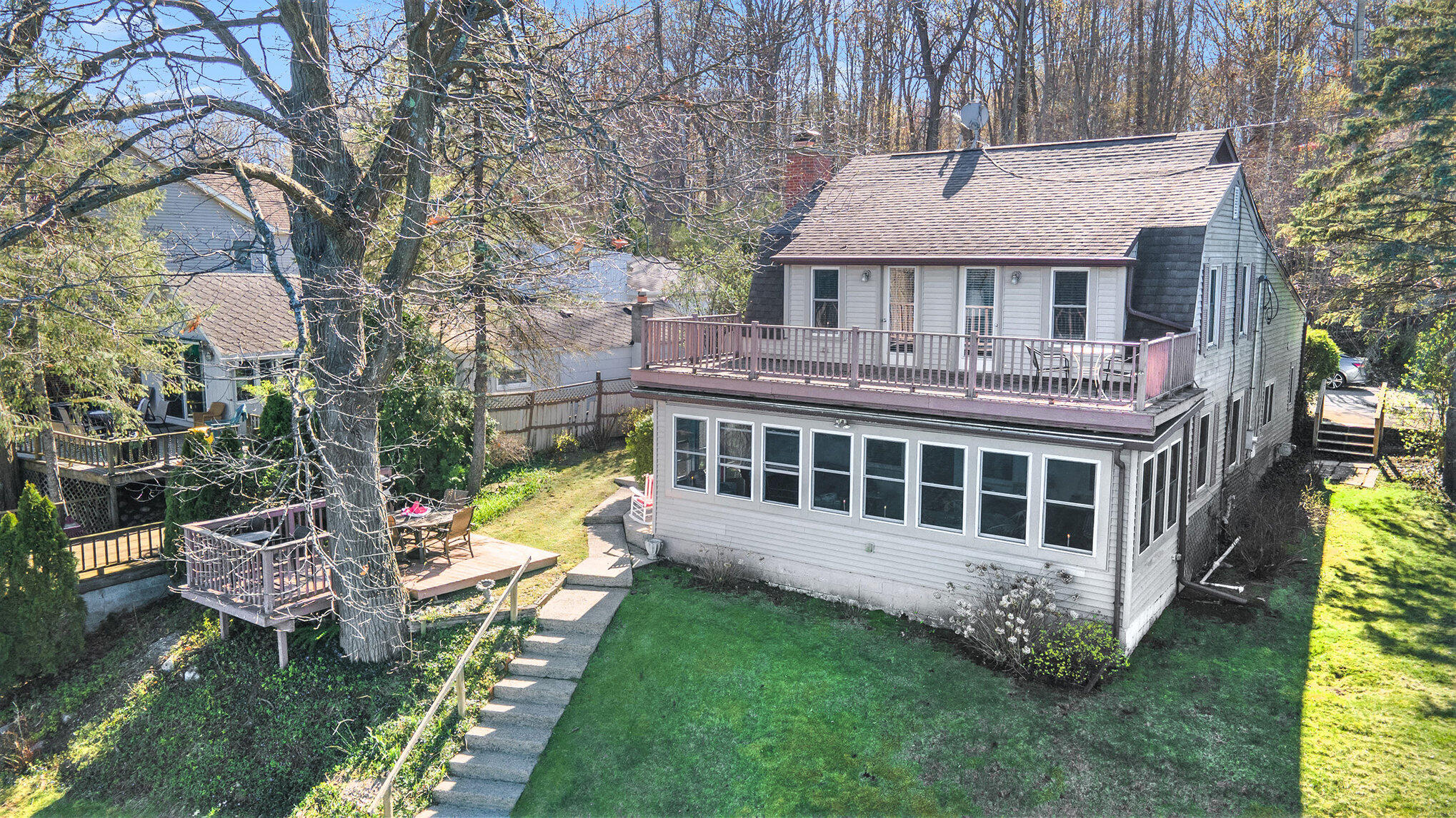 Richland, Michigan 49083, United States, 4 Bedrooms Bedrooms, ,2 BathroomsBathrooms,Residential,Pending,109647