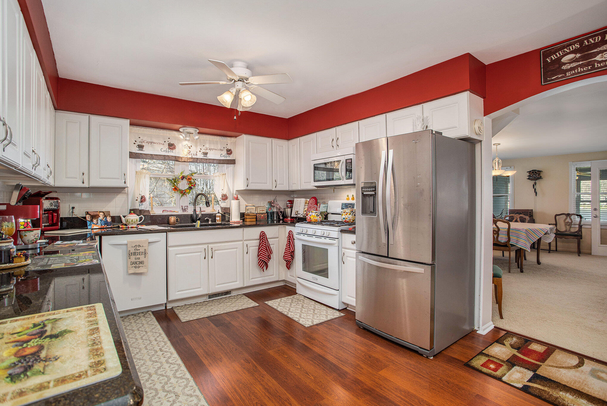 Richland, Michigan 49083, United States, 4 Bedrooms Bedrooms, ,2 BathroomsBathrooms,Residential,Pending,109647