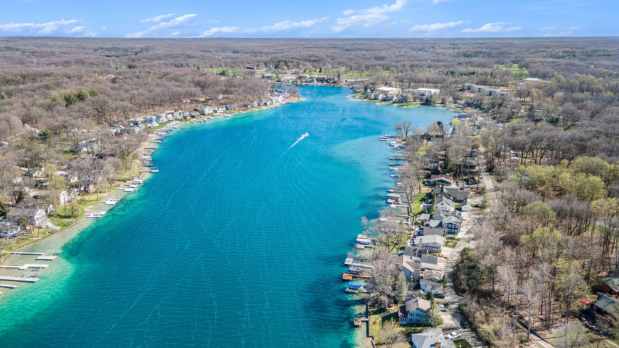 Richland, Michigan 49083, United States, 4 Bedrooms Bedrooms, ,2 BathroomsBathrooms,Residential,Pending,109647