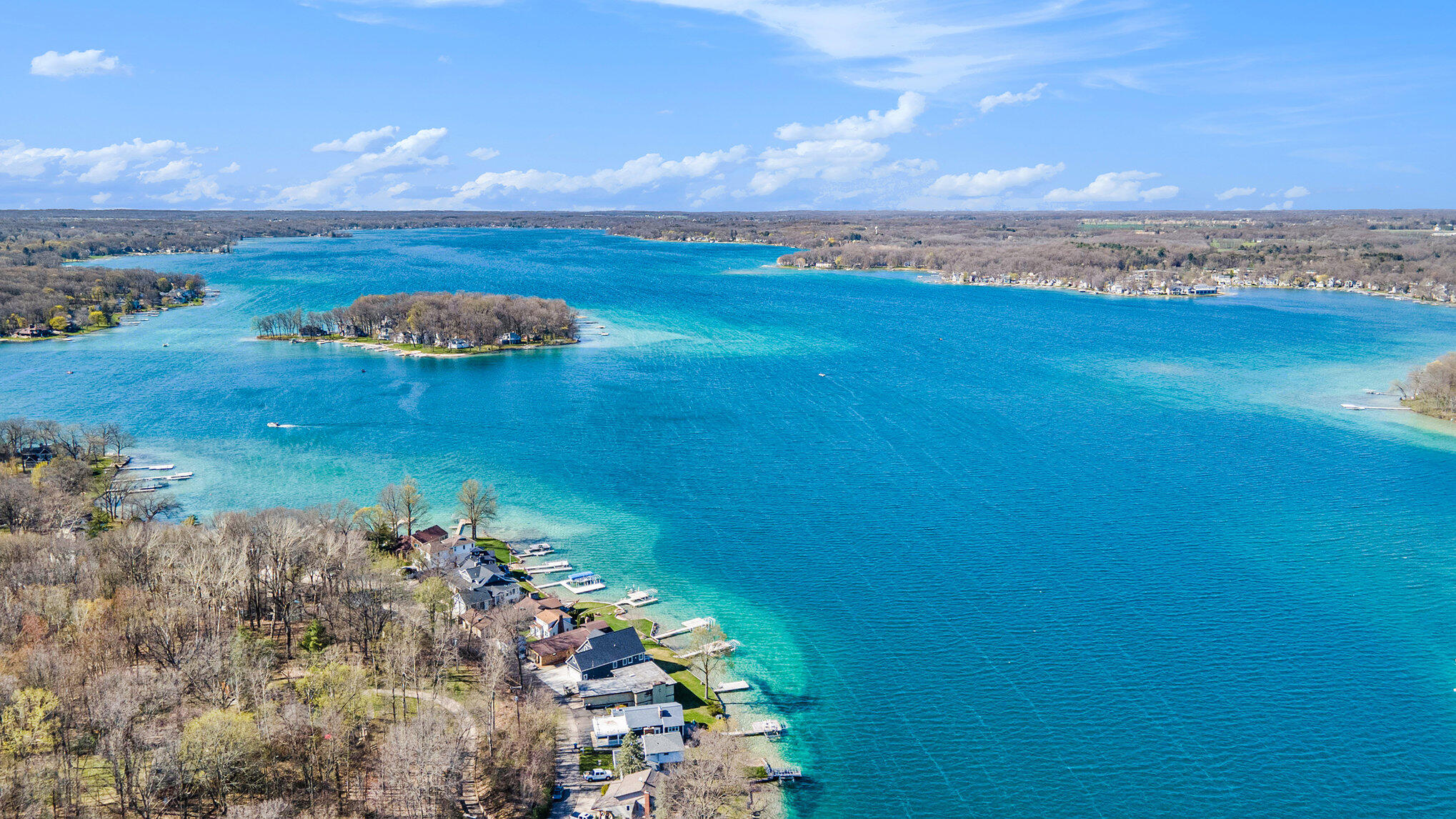 Richland, Michigan 49083, United States, 4 Bedrooms Bedrooms, ,2 BathroomsBathrooms,Residential,Pending,109647