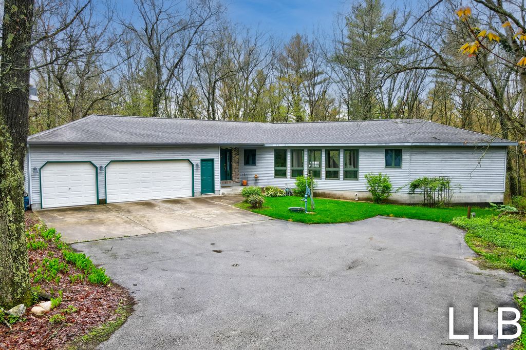 722 Holton Whitehall Road, Whitehall, MI 49461, MLS 24021912 Howard