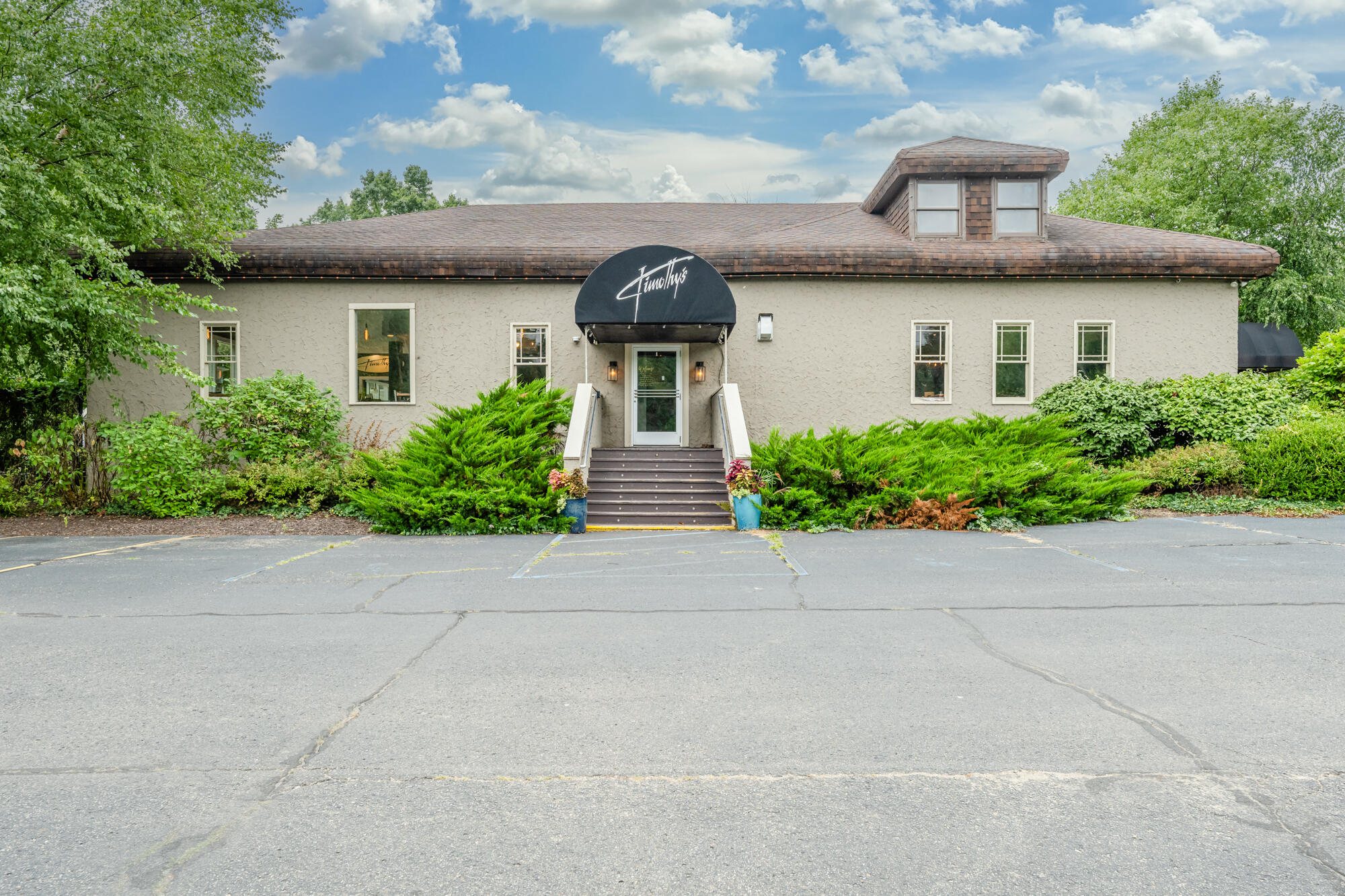 16409 Red Arrow Highway