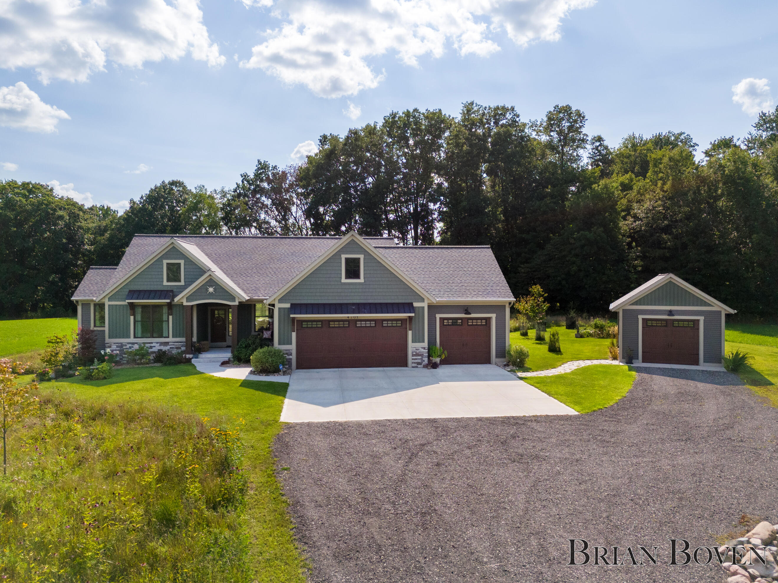 View Belding, MI 48809 house