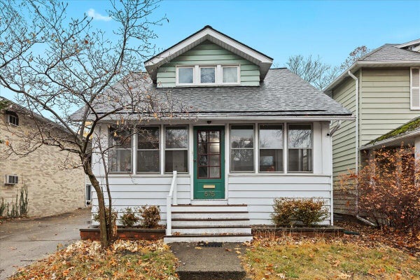 575 E LEWISTON AVE, FERNDALE, MI 48220 - Image a520f6d8bcfd0185aff5d17fad0b11f9/3084838486
