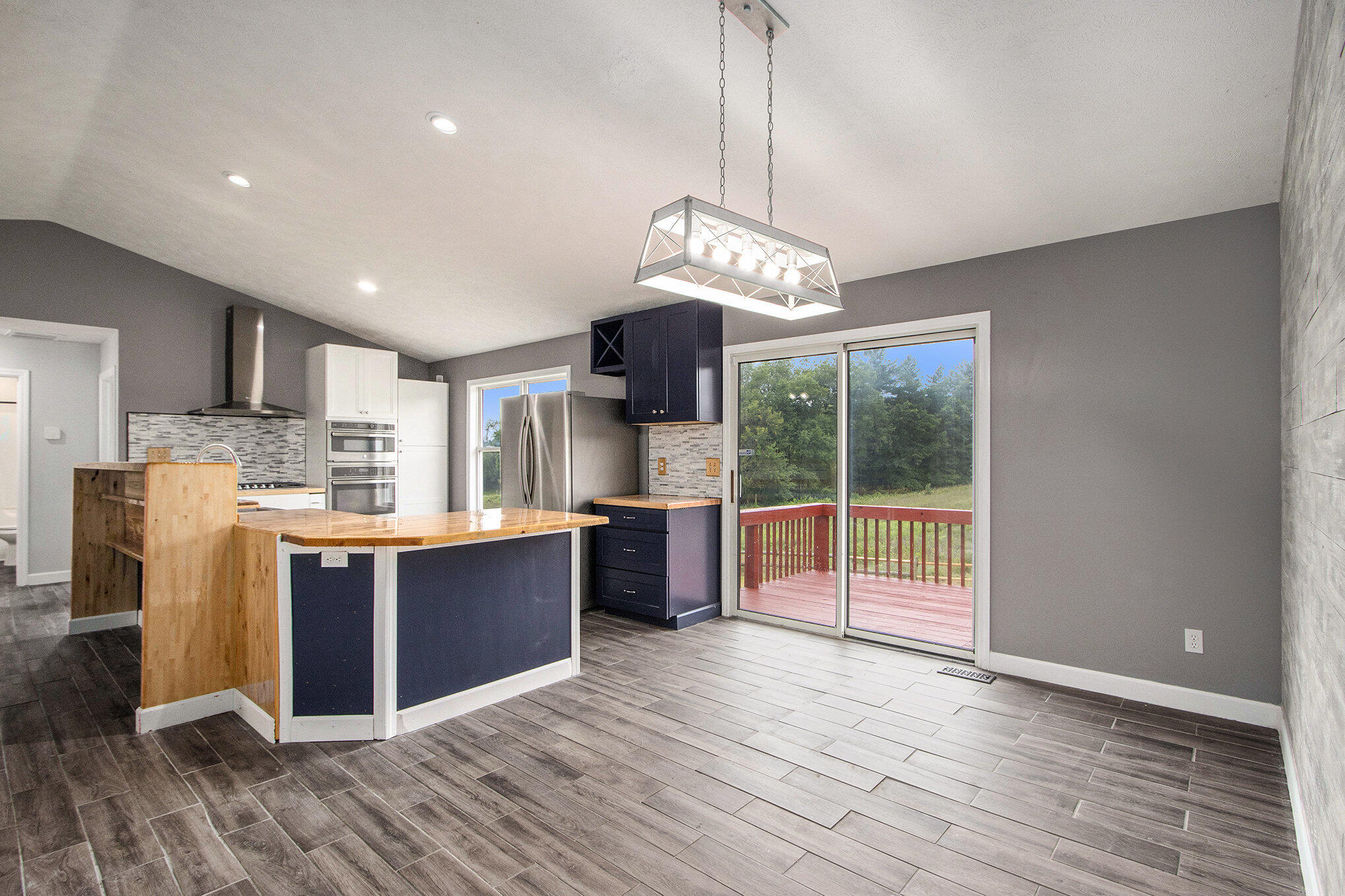 Richland, Michigan 49083, United States, 4 Bedrooms Bedrooms, ,3 BathroomsBathrooms,Residential,Active,180395