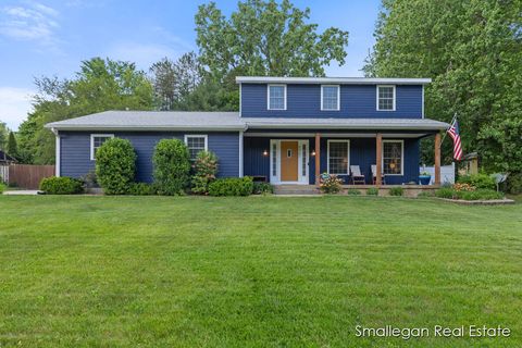 Single Family Residence in Grand Rapids MI 6487 Tanglewood Drive.jpg