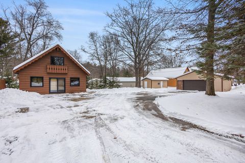 Photo of 8370 W Sea Pine Drive, Mears, MI 49436 (MLS # 25061217)