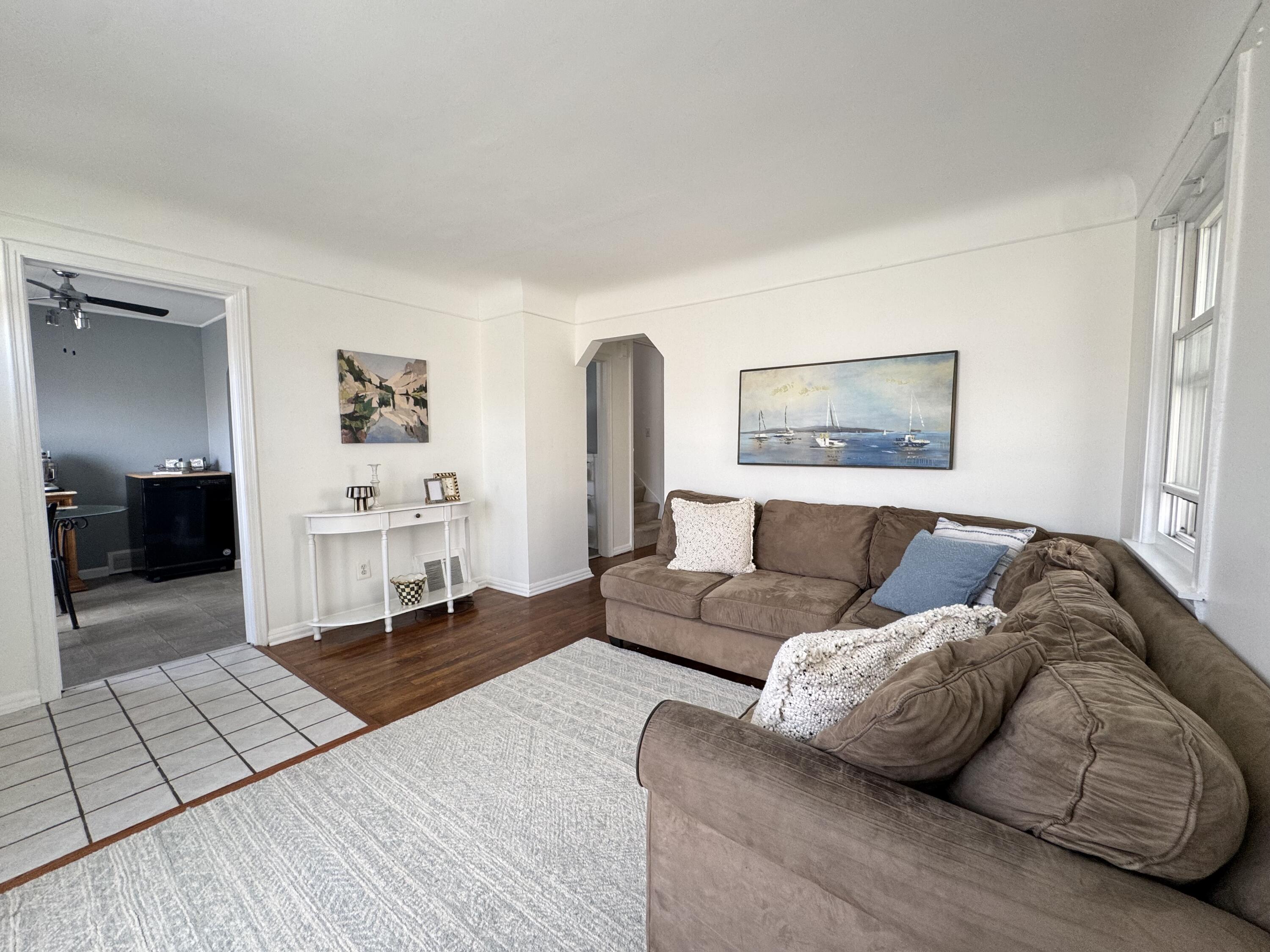 415 N Stephenson Highway