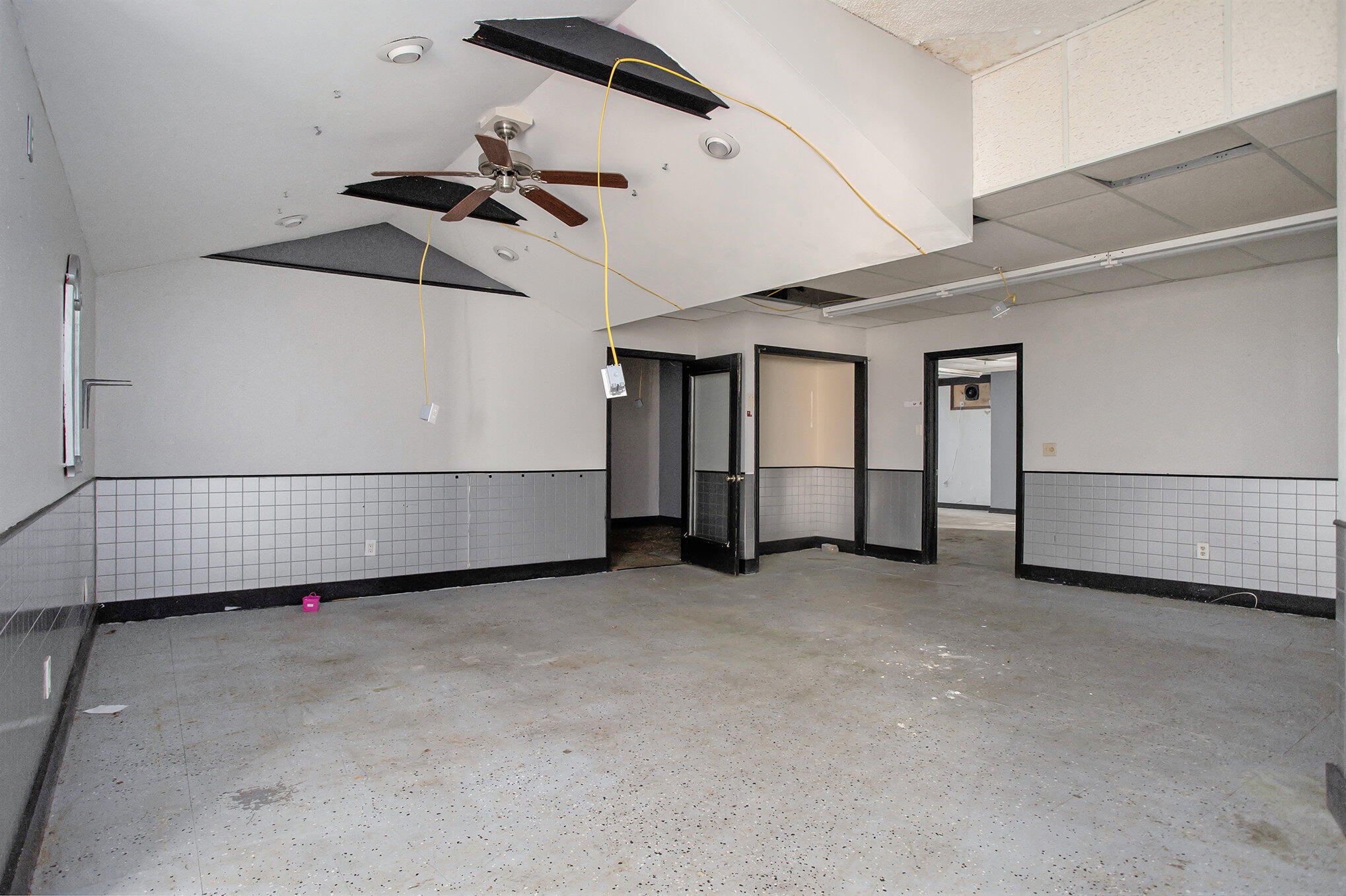 Battle Creek, Michigan 49015, United States, ,4 BathroomsBathrooms,Commercial,Active,110371