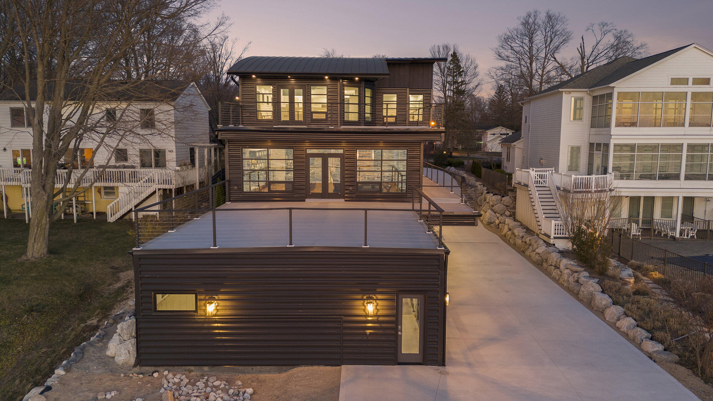 South Haven, Michigan 49090, United States, 5 Bedrooms Bedrooms, ,7 BathroomsBathrooms,Residential,Active,27193