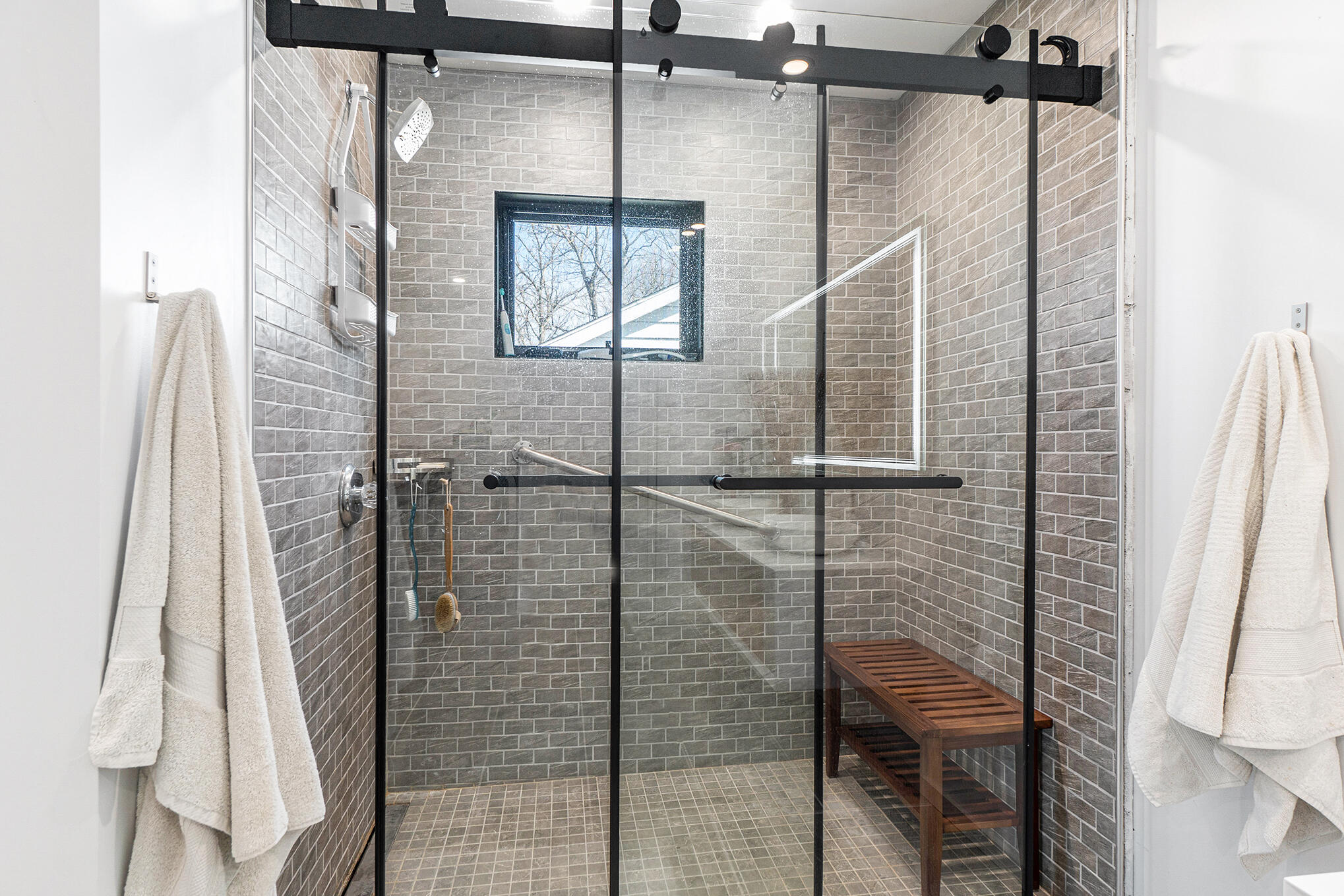 South Haven, Michigan 49090, United States, 5 Bedrooms Bedrooms, ,7 BathroomsBathrooms,Residential,Active,27193