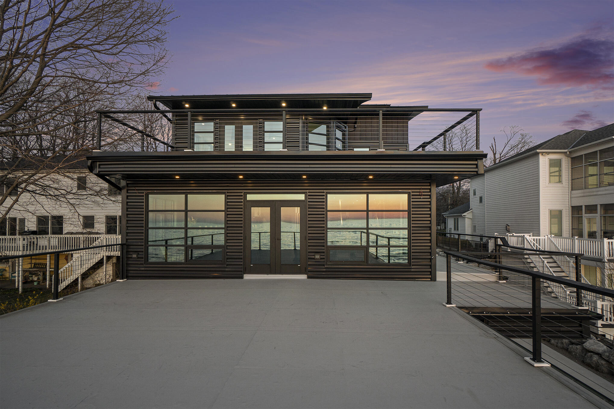 South Haven, Michigan 49090, United States, 5 Bedrooms Bedrooms, ,7 BathroomsBathrooms,Residential,Active,27193