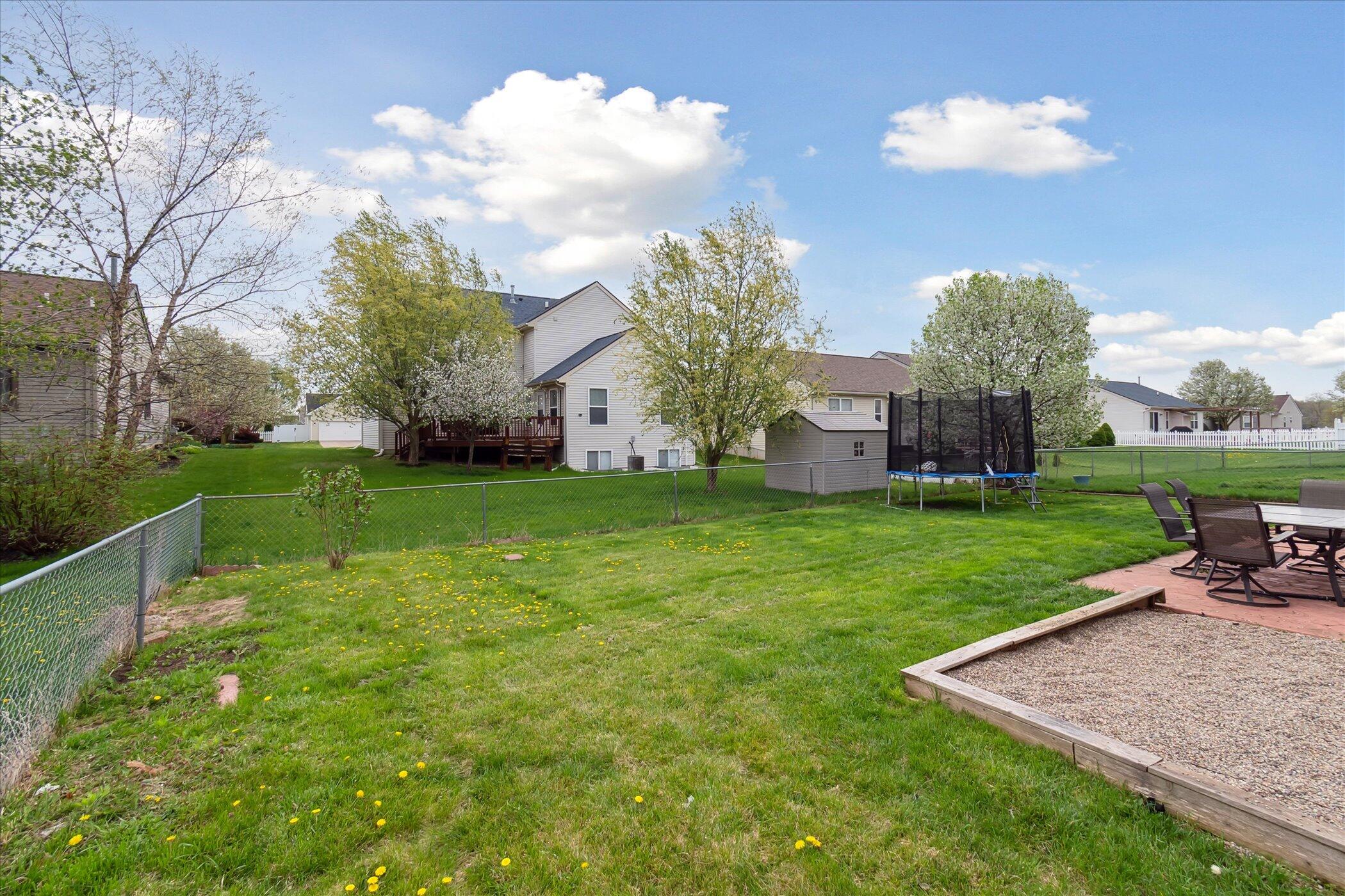 Ypsilanti, Michigan 48197, United States, 4 Bedrooms Bedrooms, ,3 BathroomsBathrooms,Residential,Pending,121230