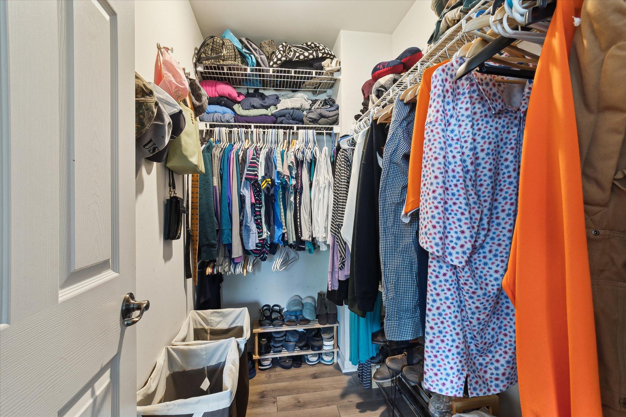 Ypsilanti, Michigan 48197, United States, 4 Bedrooms Bedrooms, ,3 BathroomsBathrooms,Residential,Pending,121230