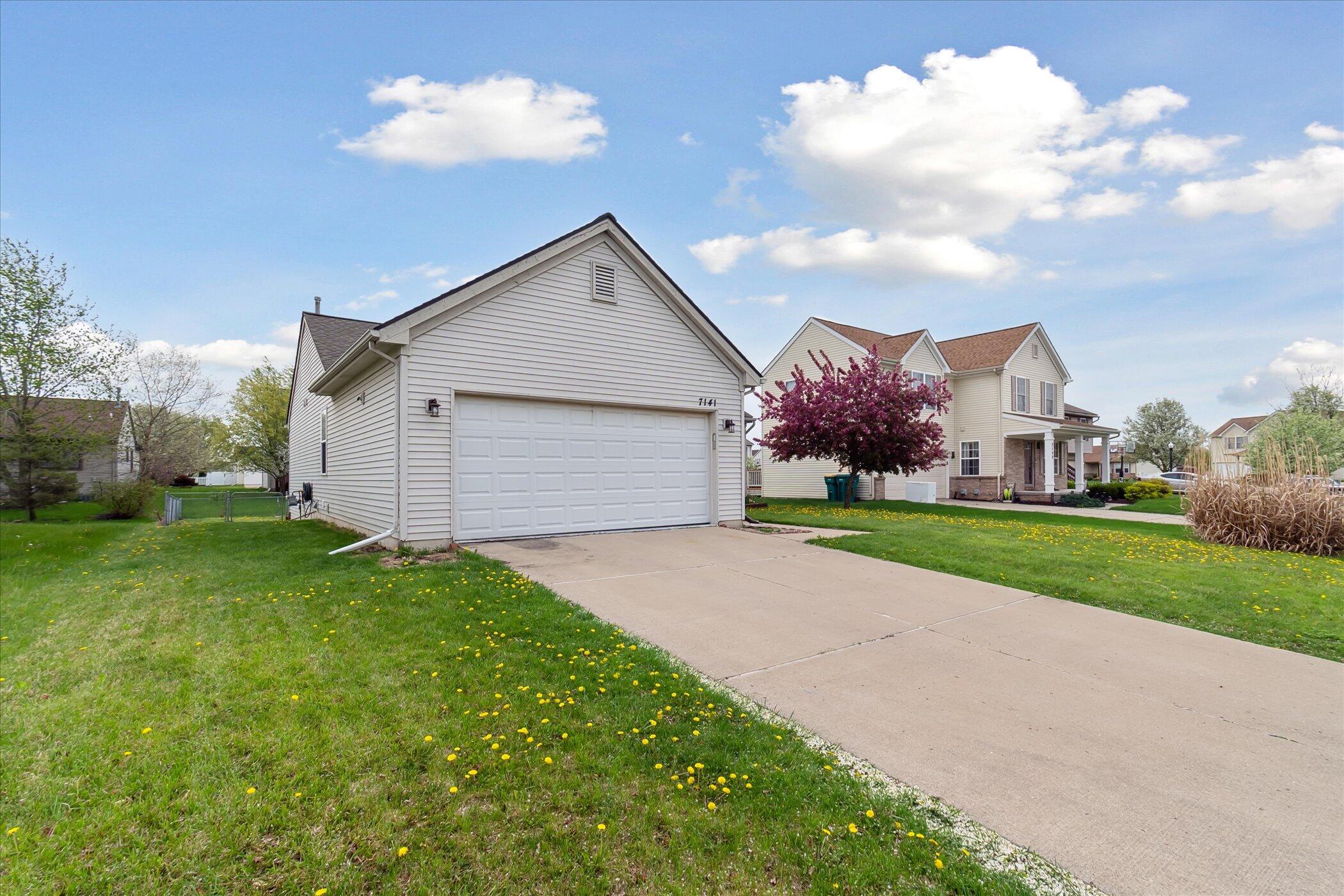 Ypsilanti, Michigan 48197, United States, 4 Bedrooms Bedrooms, ,3 BathroomsBathrooms,Residential,Pending,121230