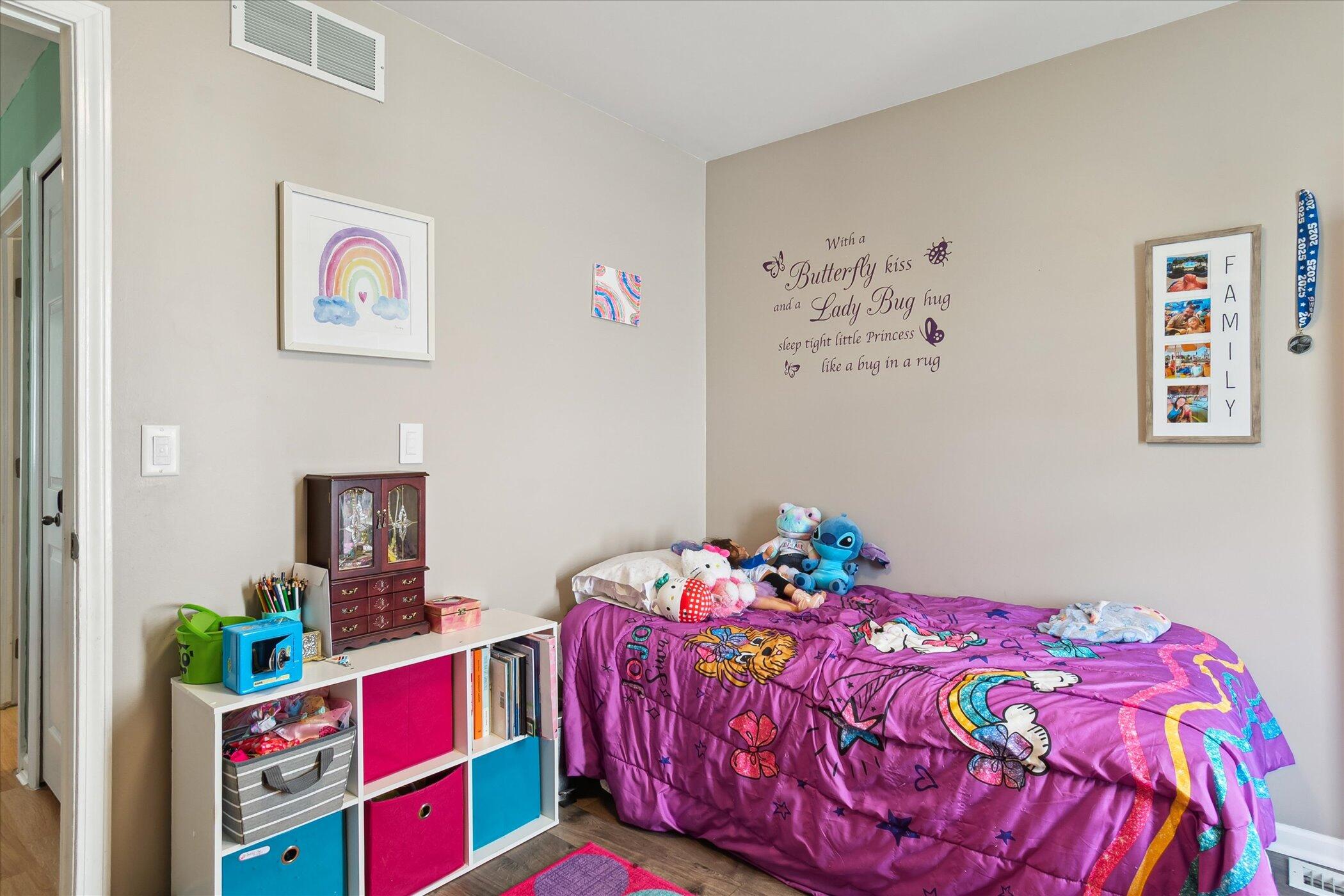 Ypsilanti, Michigan 48197, United States, 4 Bedrooms Bedrooms, ,3 BathroomsBathrooms,Residential,Pending,121230