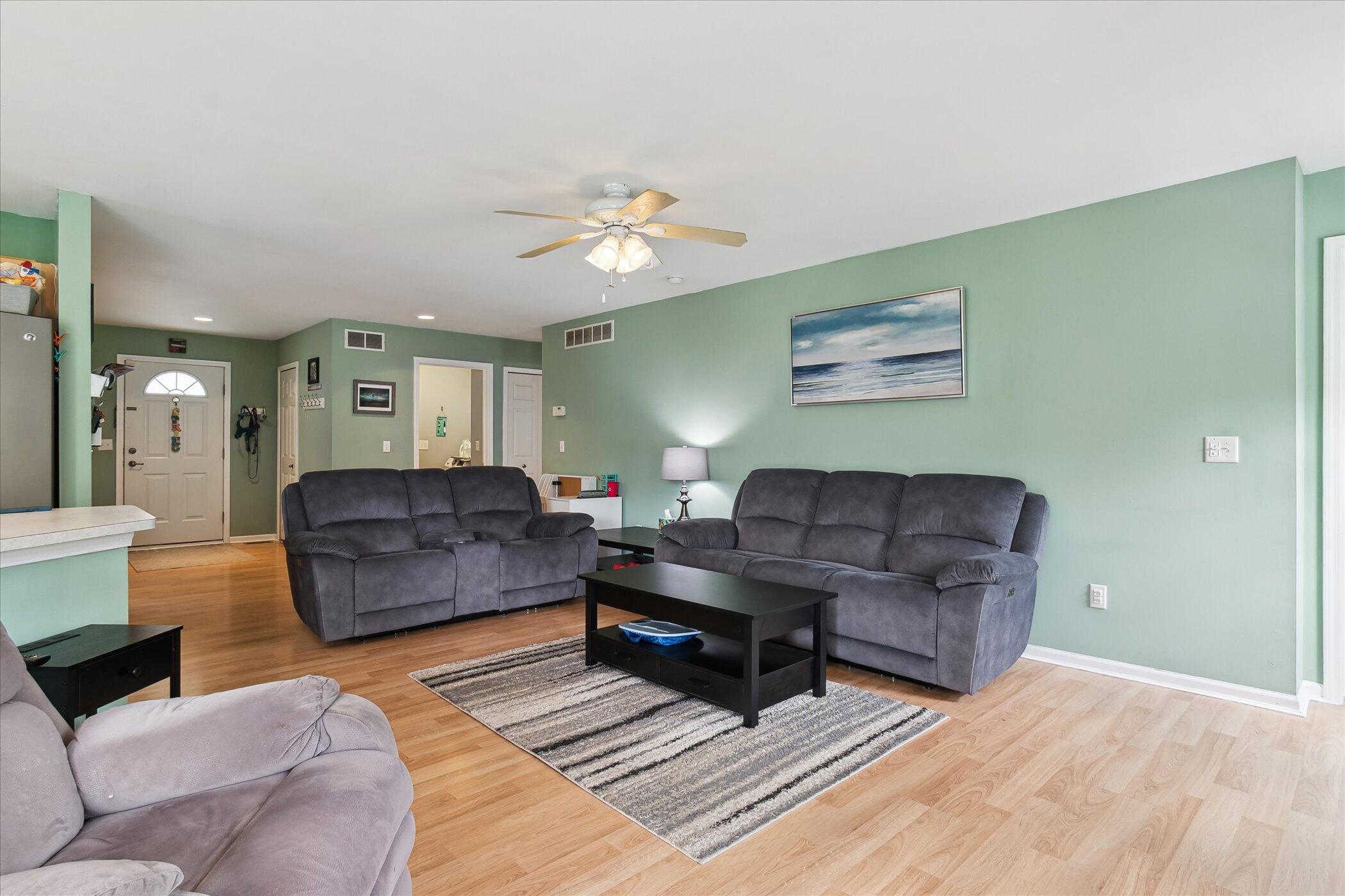 Ypsilanti, Michigan 48197, United States, 4 Bedrooms Bedrooms, ,3 BathroomsBathrooms,Residential,Pending,121230