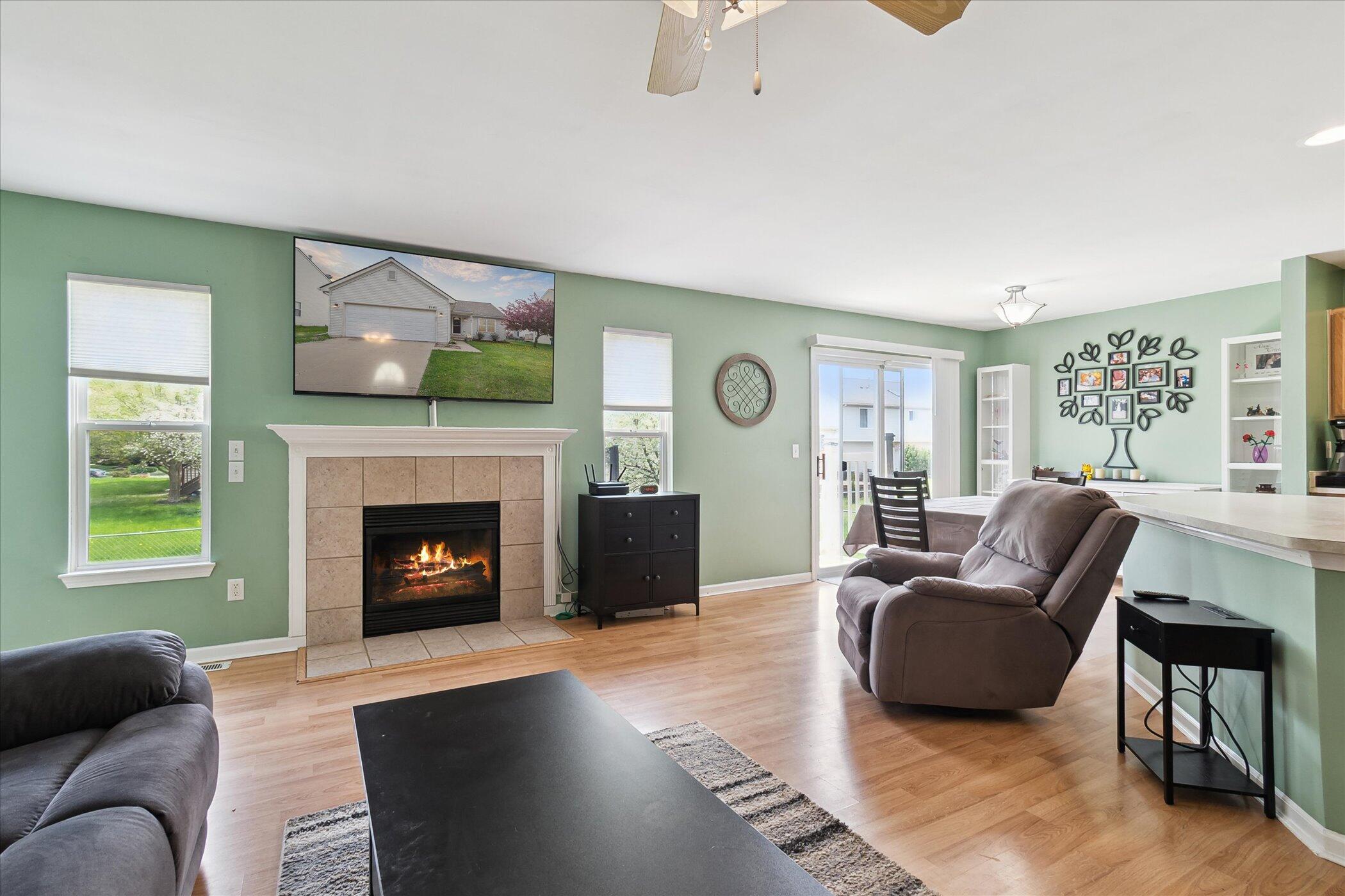 Ypsilanti, Michigan 48197, United States, 4 Bedrooms Bedrooms, ,3 BathroomsBathrooms,Residential,Pending,121230