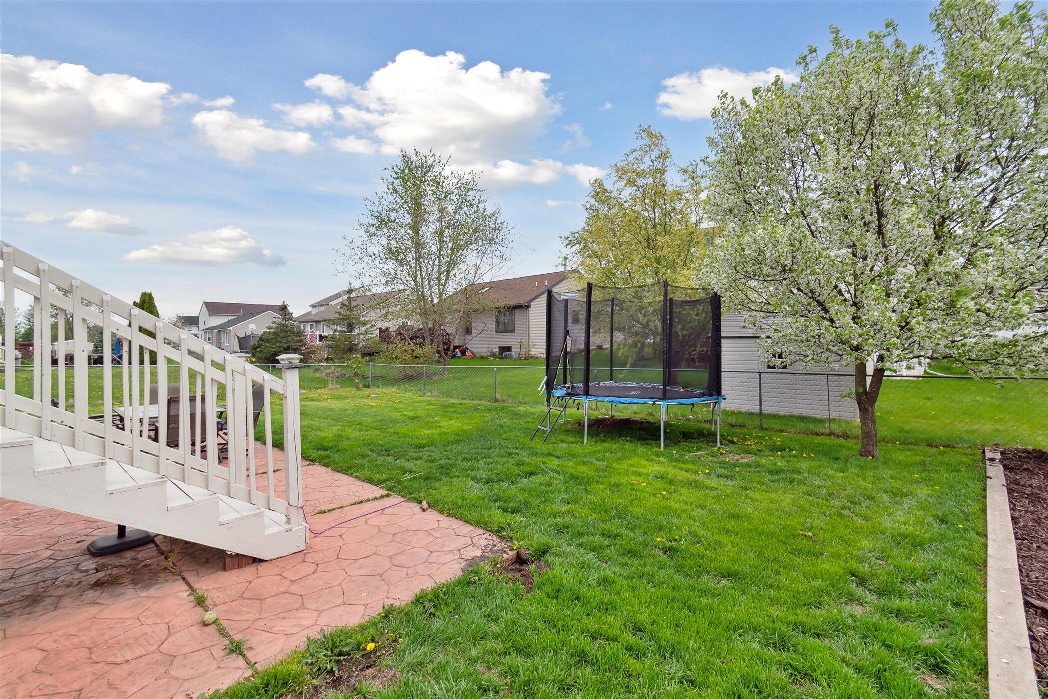 Ypsilanti, Michigan 48197, United States, 4 Bedrooms Bedrooms, ,3 BathroomsBathrooms,Residential,Pending,121230