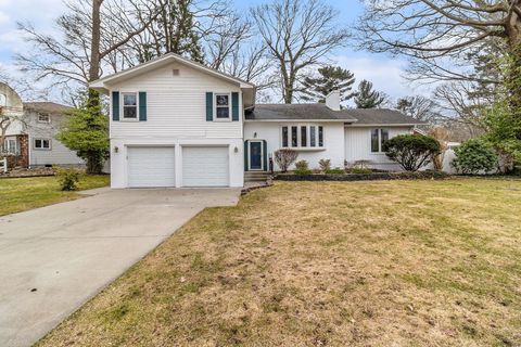 815 Plymouth Drive, North Muskegon, MI 49445 - MLS#: 25011741