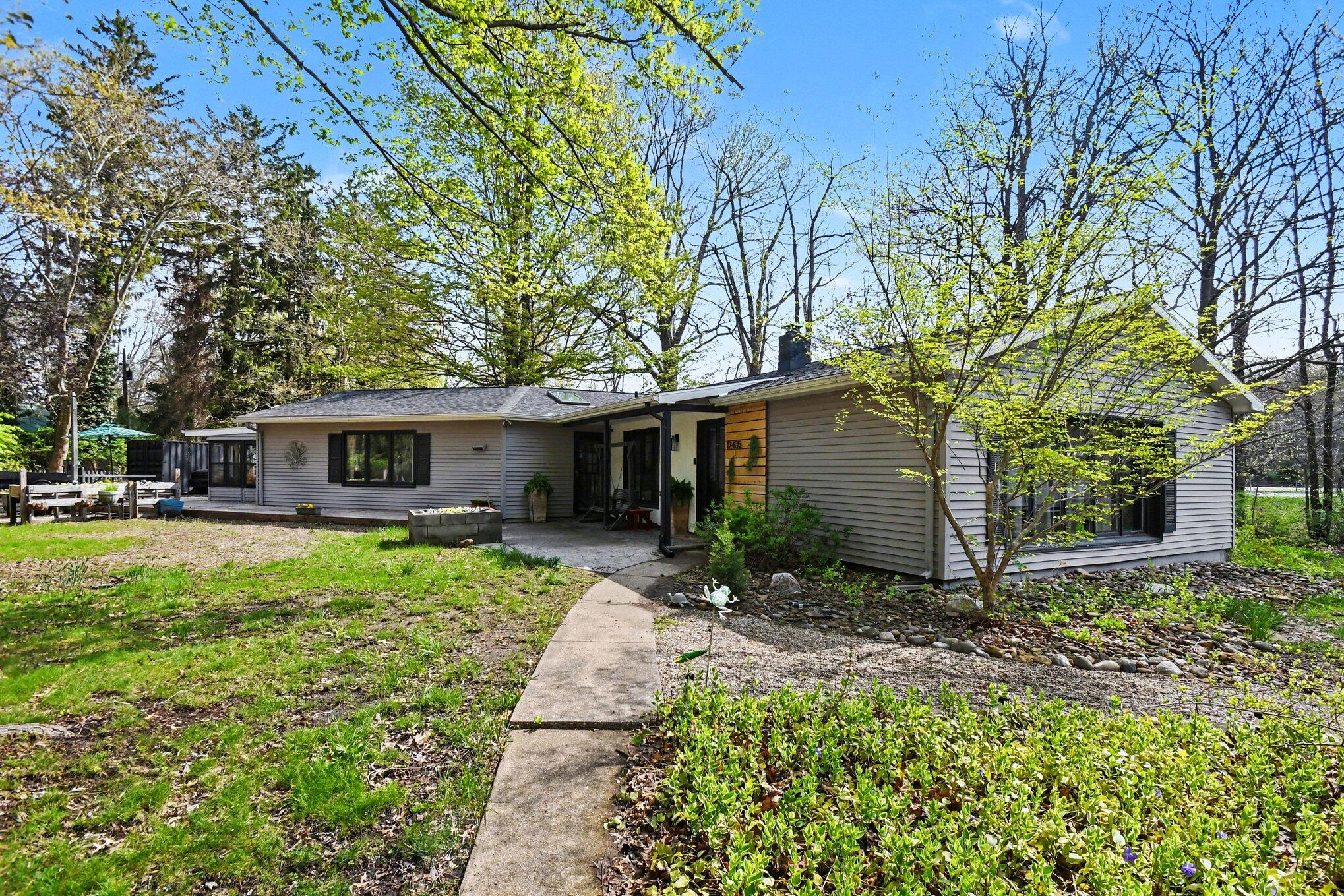 12435 Sandpiper Lane