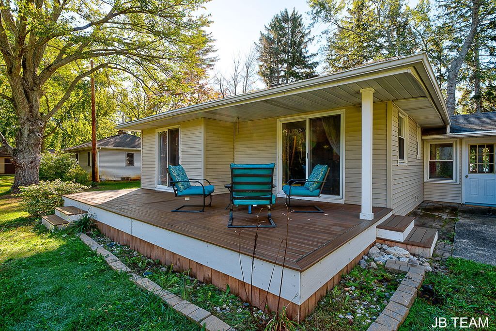 Photo of 257 Mae Rose Avenue, Holland, MI 49424 (MLS # 25053336)