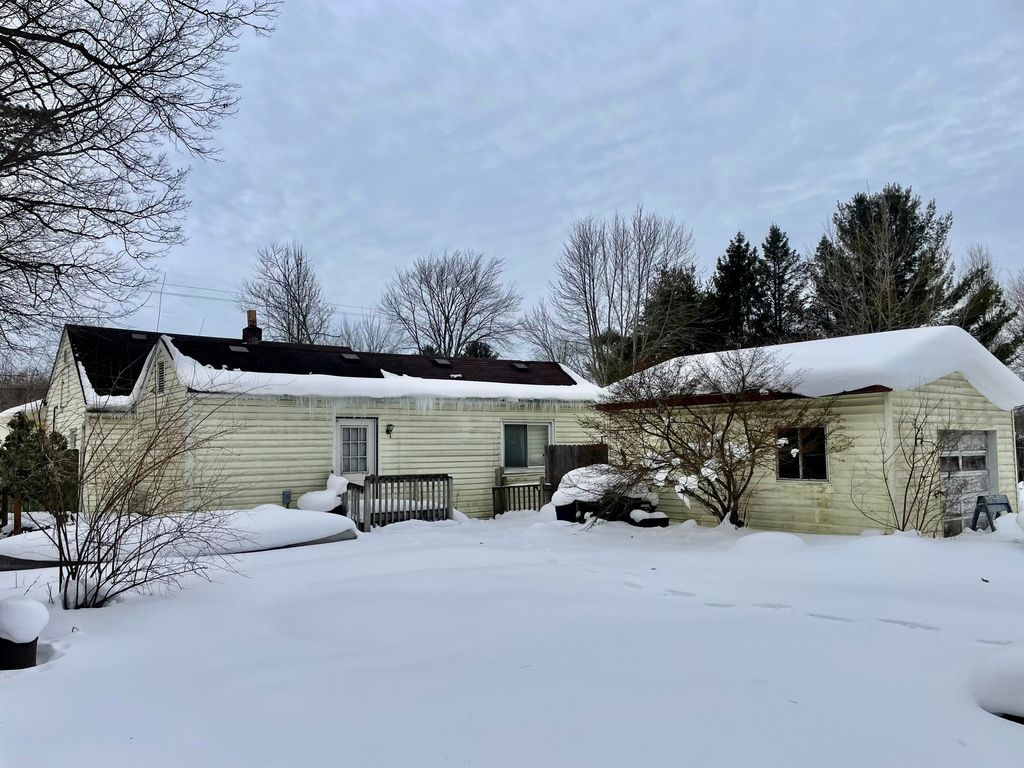 Photo of 1246 S Mill Iron Road, Muskegon, MI 49442 (MLS # 26001887)