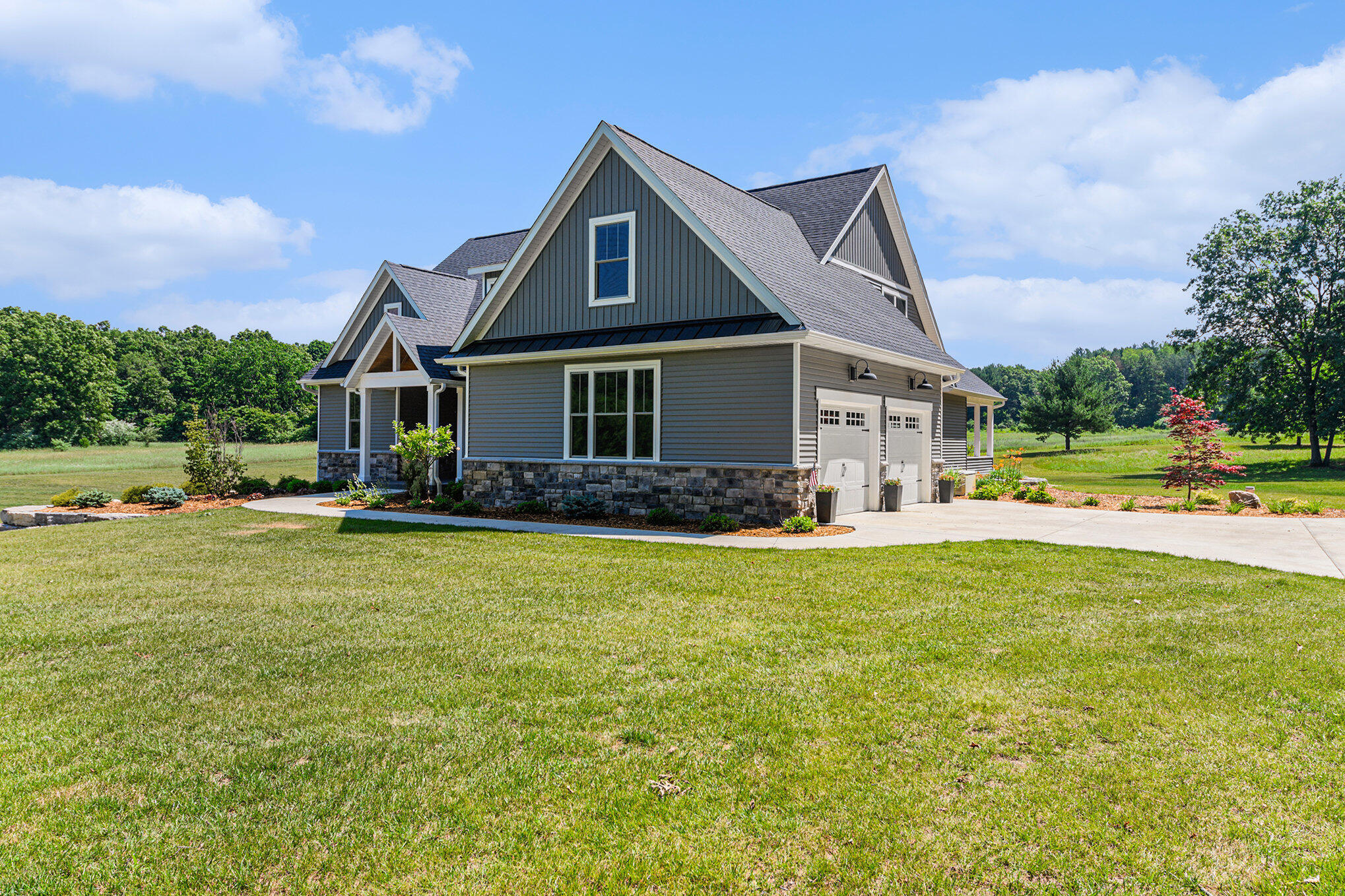 Kalamazoo, Michigan 49009, United States, 4 Bedrooms Bedrooms, ,3 BathroomsBathrooms,Residential,Active,162106