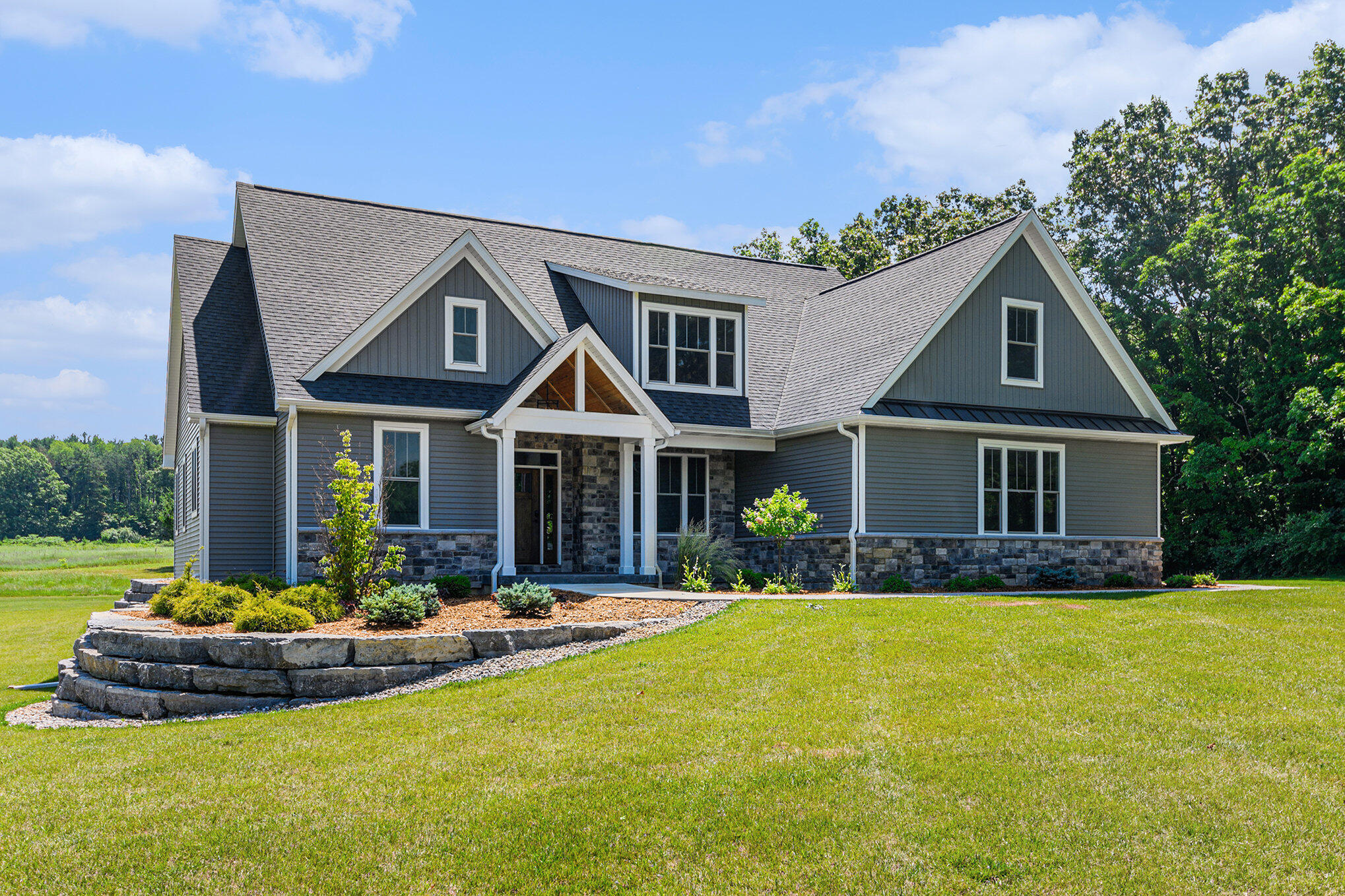 Kalamazoo, Michigan 49009, United States, 4 Bedrooms Bedrooms, ,3 BathroomsBathrooms,Residential,Active,162106