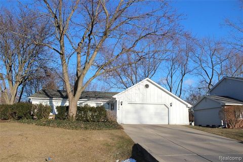 22734 Chestnut Tree Novi MI 48375