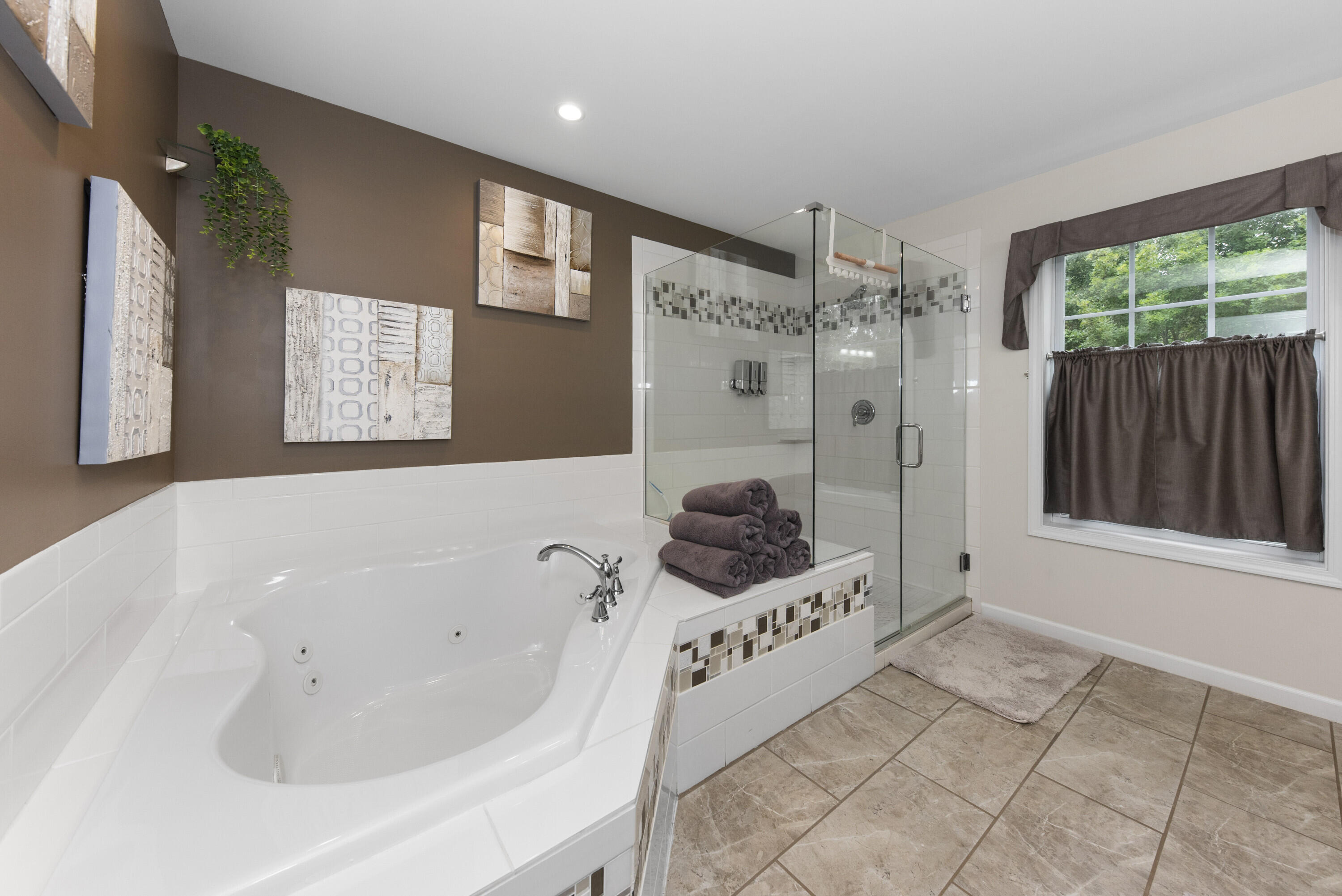 Howell, Michigan 48843, United States, 3 Bedrooms Bedrooms, ,3 BathroomsBathrooms,Residential,Active,184602