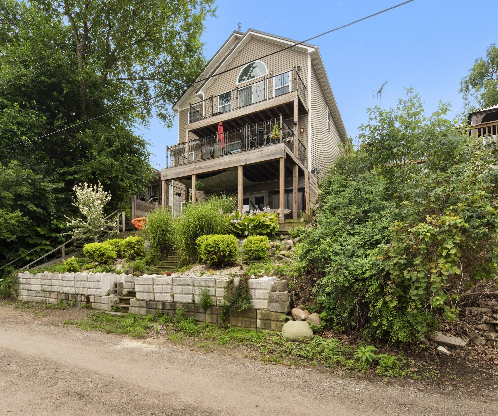 Howell, Michigan 48843, United States, 3 Bedrooms Bedrooms, ,3 BathroomsBathrooms,Residential,Active,184602