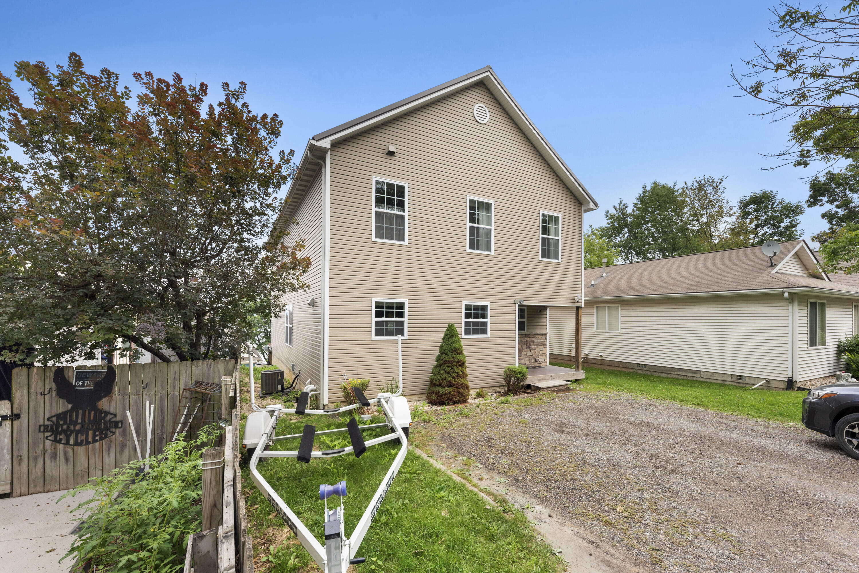 Howell, Michigan 48843, United States, 3 Bedrooms Bedrooms, ,3 BathroomsBathrooms,Residential,Active,184602