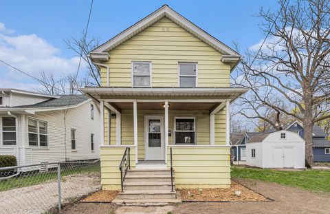MLS: 25017079