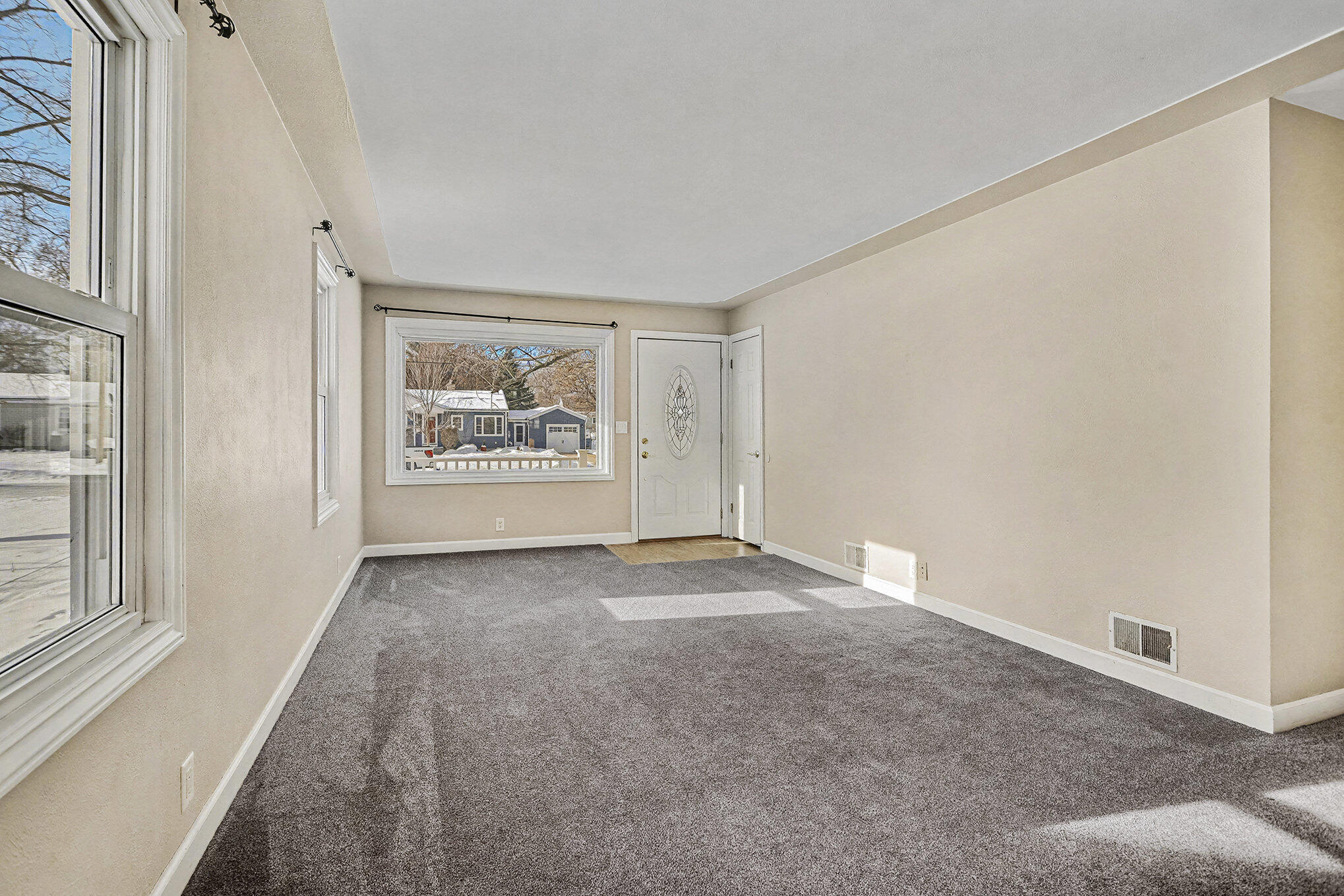 Battle Creek, Michigan 49015, United States, 4 Bedrooms Bedrooms, ,2 BathroomsBathrooms,Residential,Active,256963