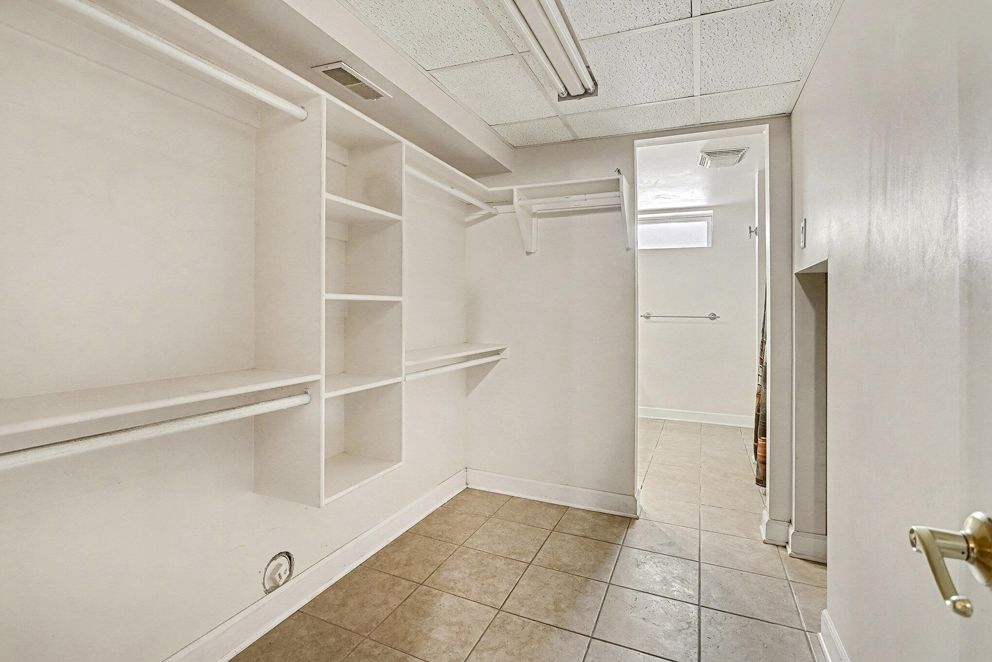 Battle Creek, Michigan 49015, United States, 4 Bedrooms Bedrooms, ,2 BathroomsBathrooms,Residential,Active,256963