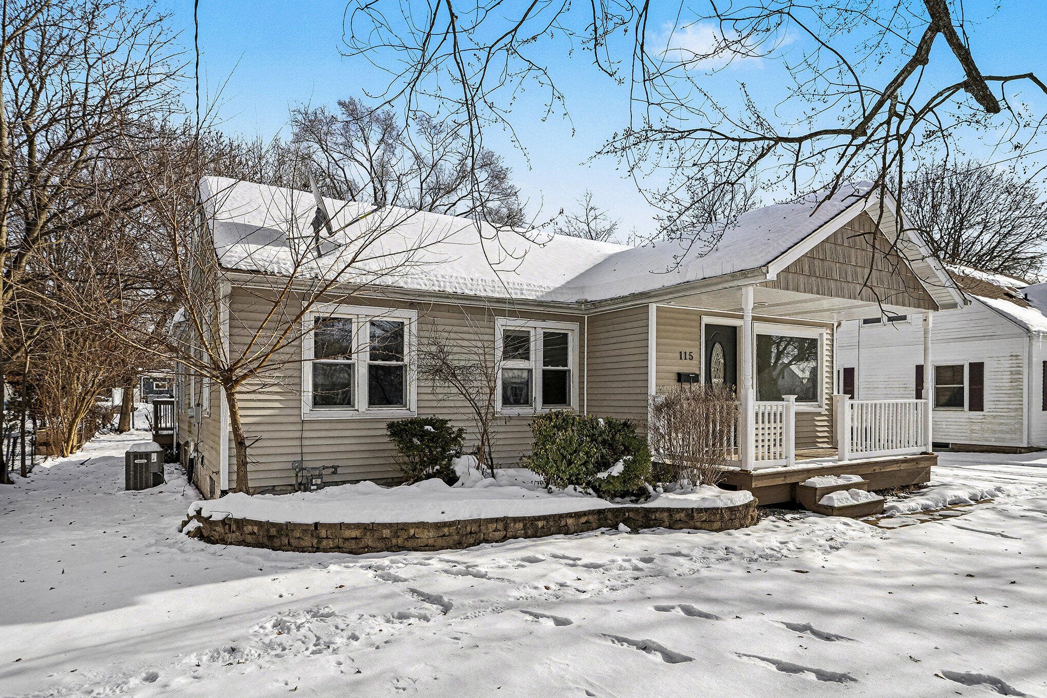 Battle Creek, Michigan 49015, United States, 4 Bedrooms Bedrooms, ,2 BathroomsBathrooms,Residential,Active,256963