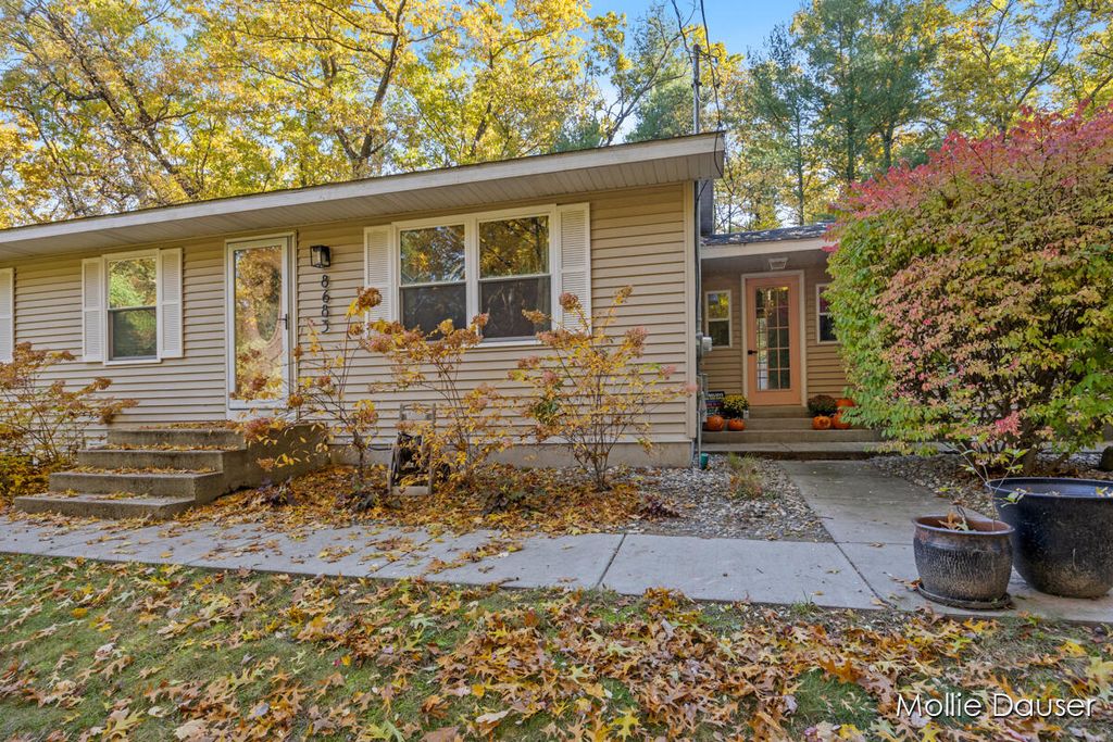Photo of 8683 Star Eye Street NE, Rockford, MI 49341 (MLS # 25056912)