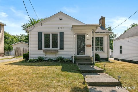 Photo of 2474 Central Avenue SW, Wyoming, MI 49519 (MLS # 23021497)