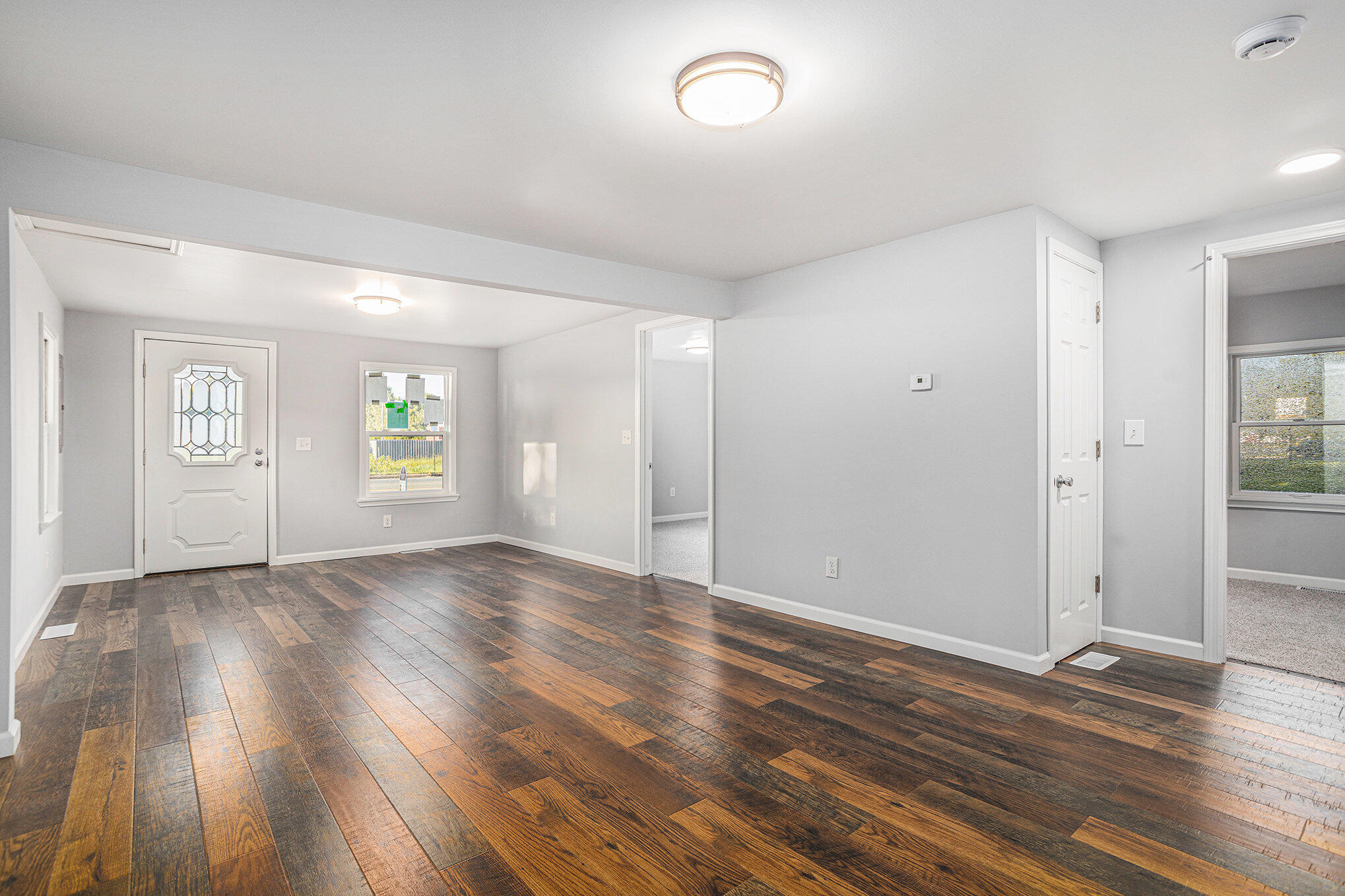 Kalamazoo, Michigan 49004, United States, 3 Bedrooms Bedrooms, ,1 BathroomBathrooms,Residential,Pending,202989