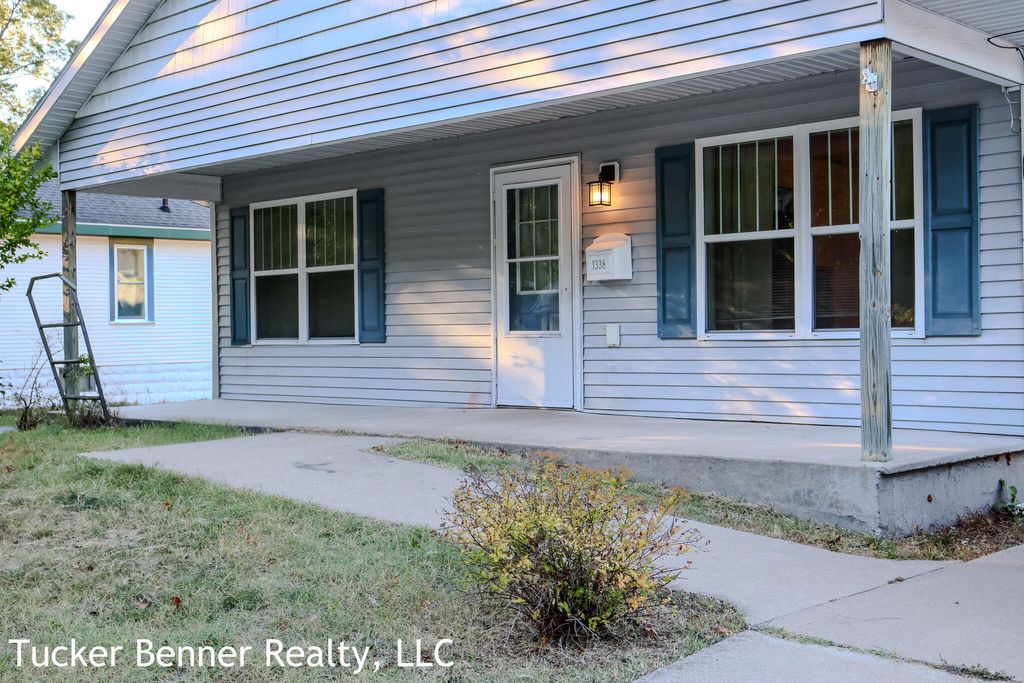 Photo of 1338 Albert Avenue, Muskegon, MI 49442 (MLS # 25052103)