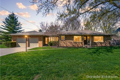 Photo of 3679 Yellowstone Drive SW, Grandville, MI 49418 (MLS # 26017668)