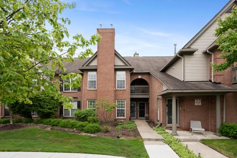 28067 Carlton Way Drive Novi MI 48377